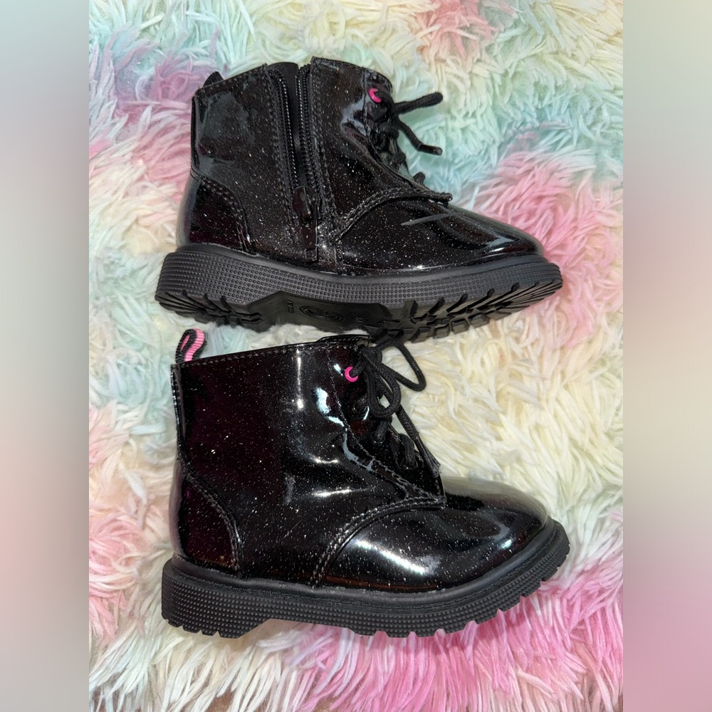 Wonder Nation black boots size toddler 6.